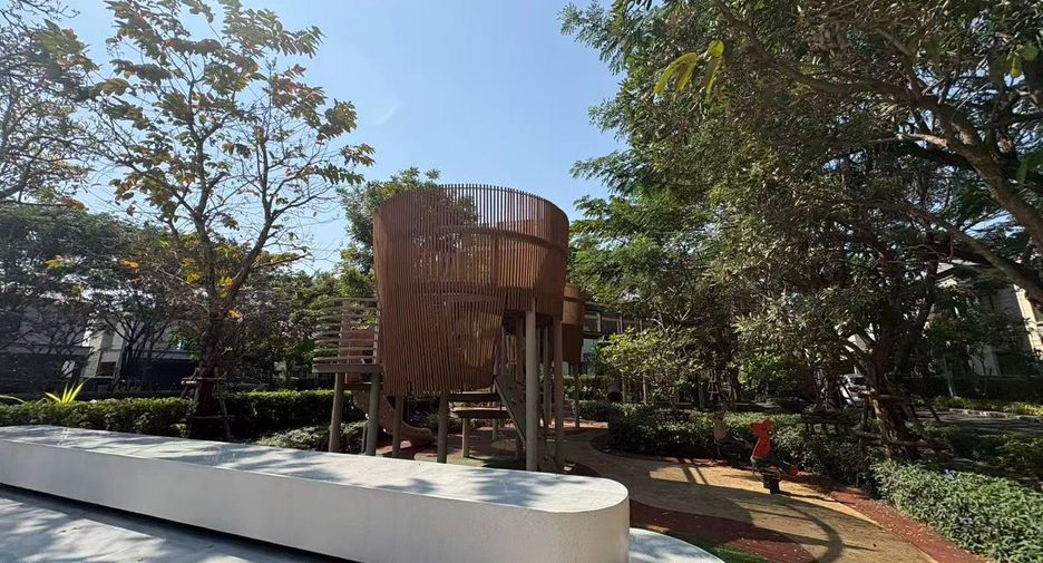 Haus zur Miete mit 4 Zimmer in Bang Phli, Samut Prakan