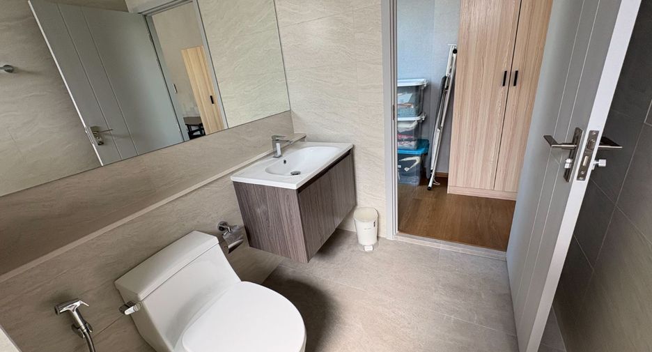 Haus zur Miete mit 4 Zimmer in Bang Phli, Samut Prakan
