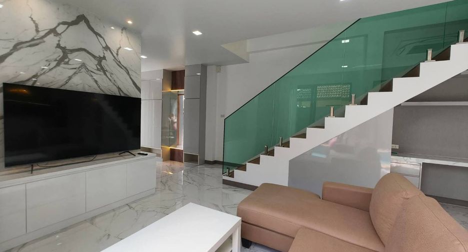 Haus zur Miete mit 3 Zimmer in East Pattaya, Pattaya