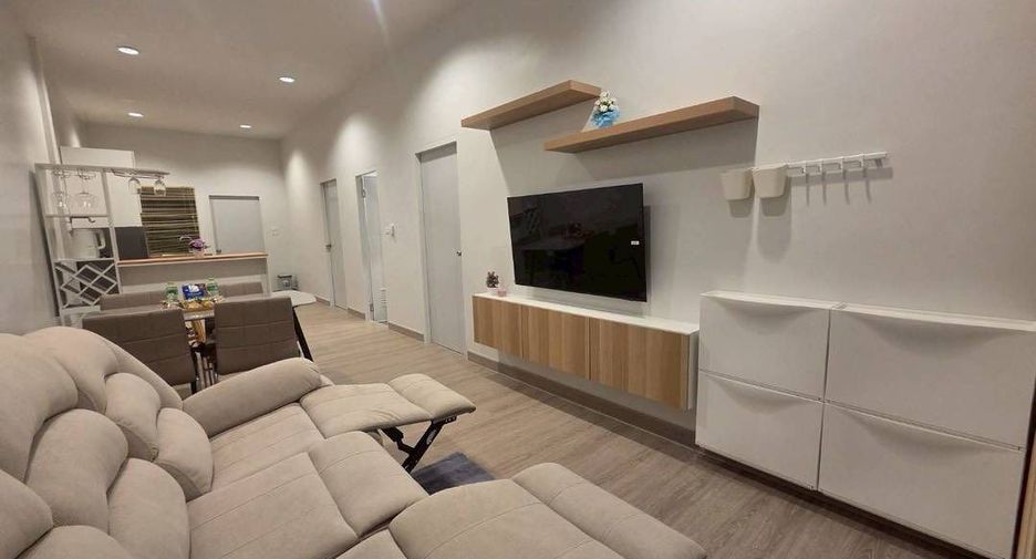 For rent 2 bedrooms house in East Pattaya, Pattaya