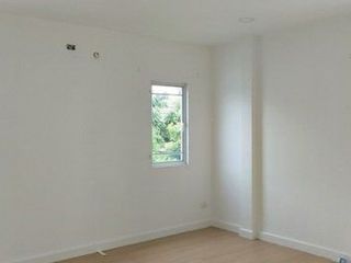 For sale 3 bedrooms house in Mueang Pathum Thani, Pathum Thani