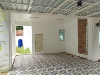For sale 3 bedrooms house in Mueang Pathum Thani, Pathum Thani