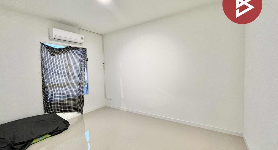 Casa adosada en venta de 3 habitaciones en Mueang Samut Prakan, Samut Prakan