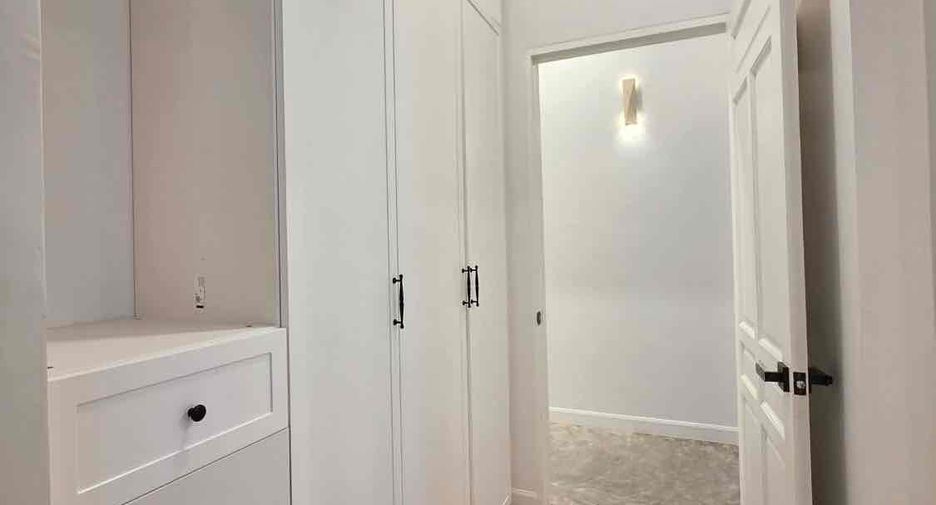 For rent 4 bedrooms villa in Sattahip, Chonburi