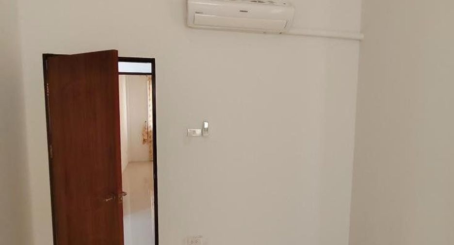 For sale 3 bedrooms house in Thanyaburi, Pathum Thani