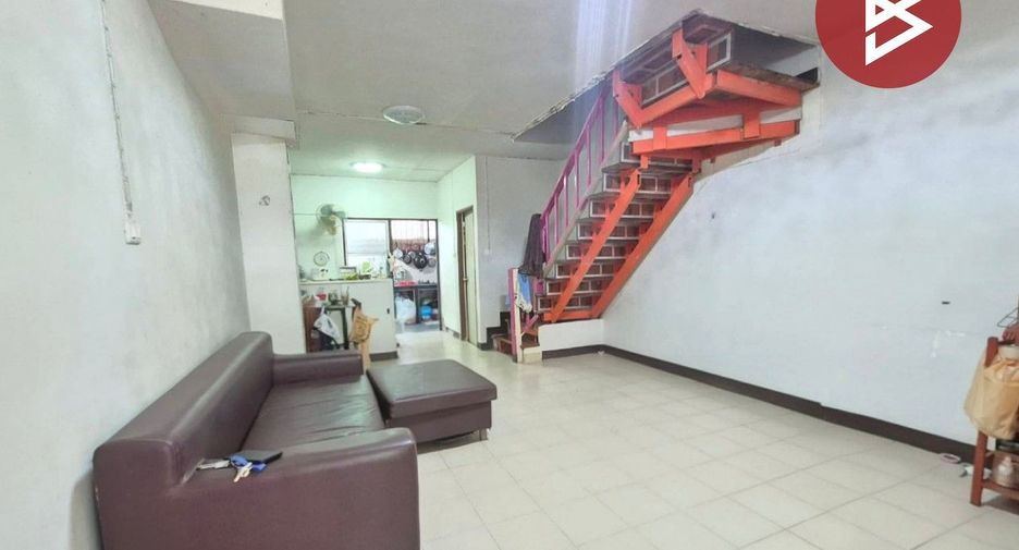 For sale 2 bedrooms townhouse in Mueang Samut Prakan, Samut Prakan