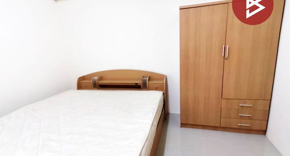 Gewerbefläche zum Kauf mit 6 Zimmer in Mueang Chon Buri, Chonburi