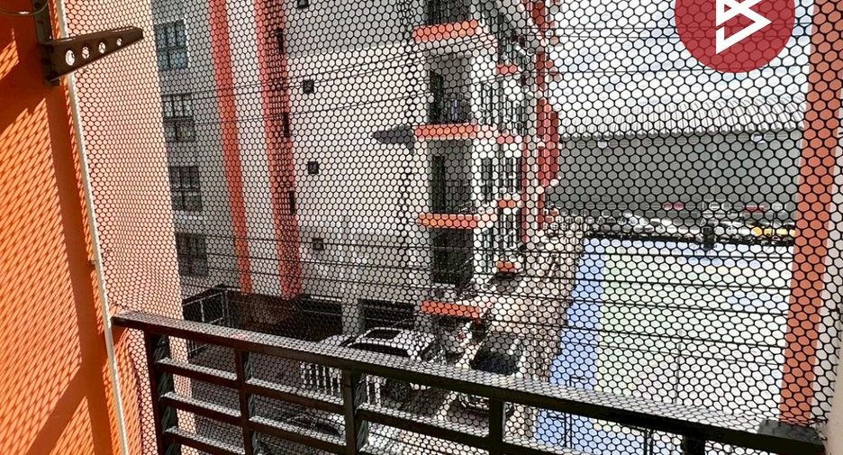 Gewerbefläche zum Kauf mit 6 Zimmer in Mueang Chon Buri, Chonburi
