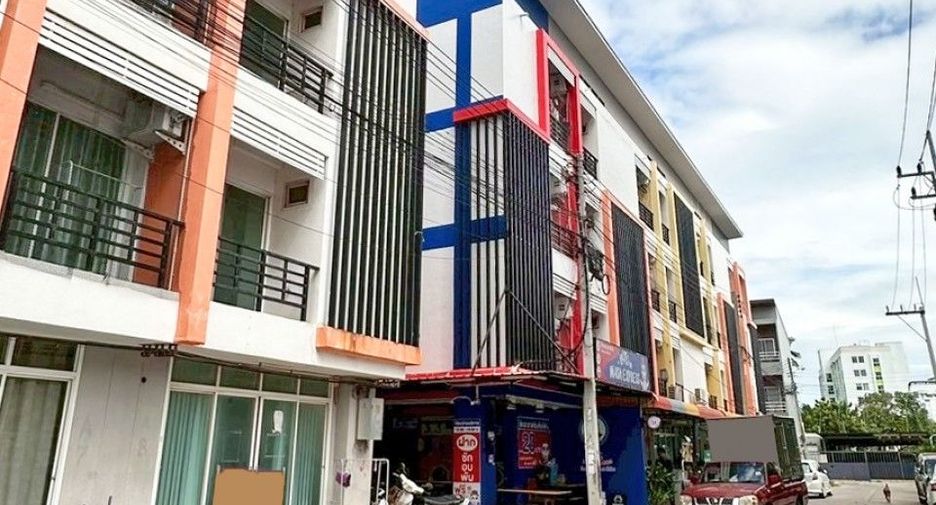 Gewerbefläche zum Kauf mit 6 Zimmer in Mueang Chon Buri, Chonburi