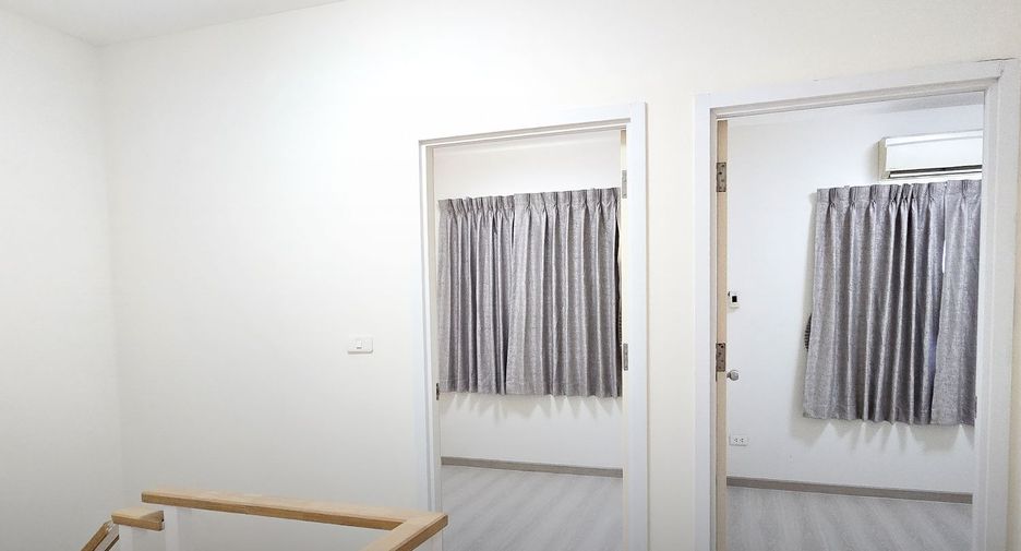 For sale 3 bedrooms townhouse in Bang Phli, Samut Prakan