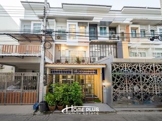 For sale 4 bedrooms townhouse in Nong Khaem, Bangkok