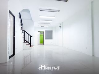 For sale 4 bedrooms townhouse in Nong Khaem, Bangkok
