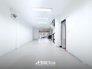 For sale 4 bedrooms townhouse in Nong Khaem, Bangkok