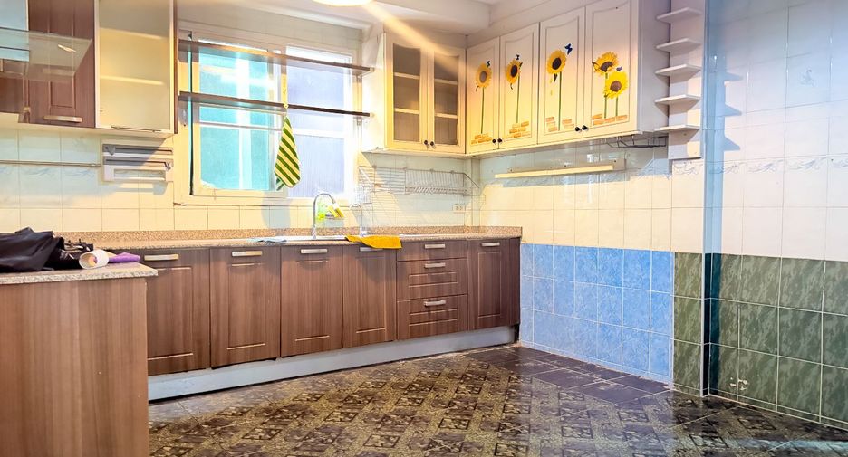 For sale 6 bedrooms house in Bang Bon, Bangkok