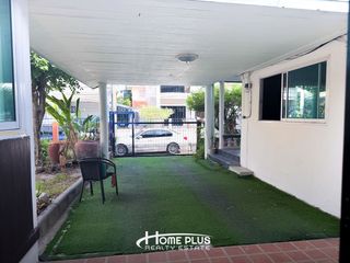 Haus zum Kauf mit 6 Zimmer in Bang Bon, Bangkok