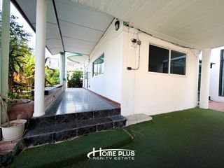 Haus zum Kauf mit 6 Zimmer in Bang Bon, Bangkok