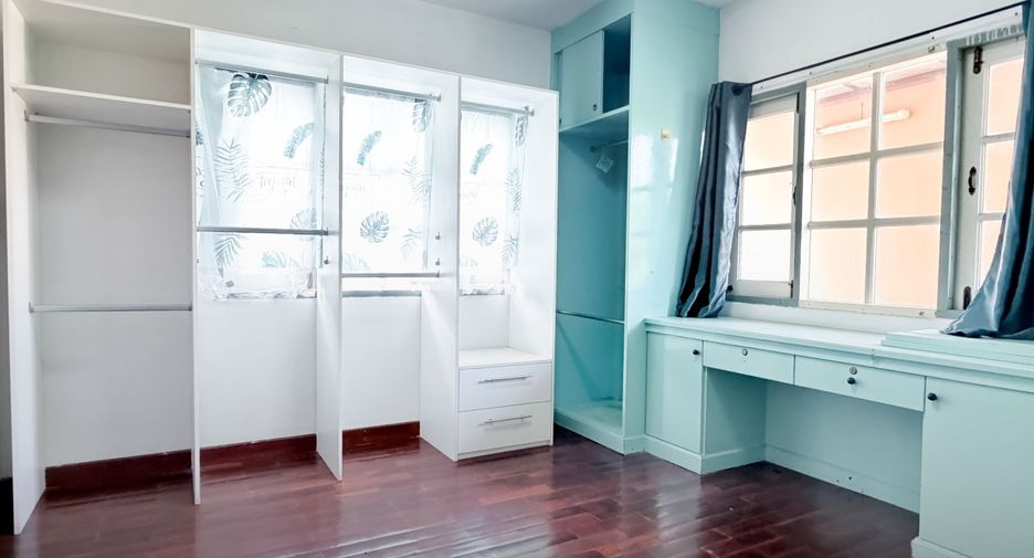 For sale 6 bedrooms house in Bang Bon, Bangkok