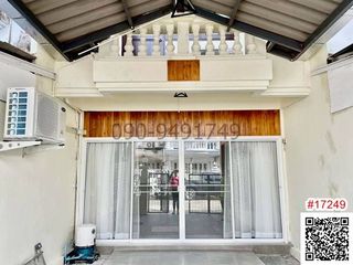 For rent 2 bedrooms townhouse in Bang Na, Bangkok