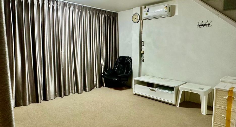 For sale 3 bedrooms townhouse in Chom Thong, Bangkok