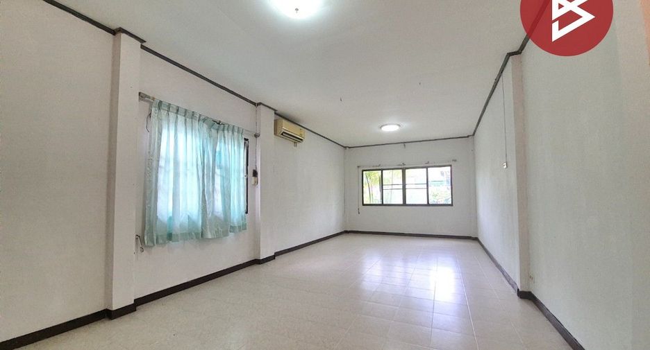 For sale 5 bedrooms house in Lam Luk Ka, Pathum Thani