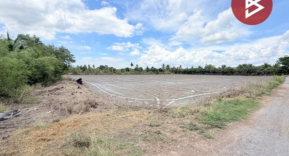 À vendre terrain à Nakhon Chai Si, Nakhon Pathom