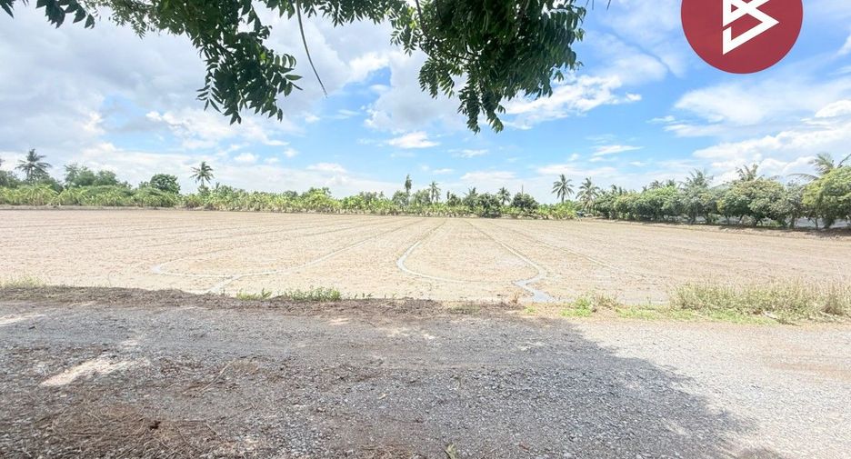 À vendre terrain à Nakhon Chai Si, Nakhon Pathom