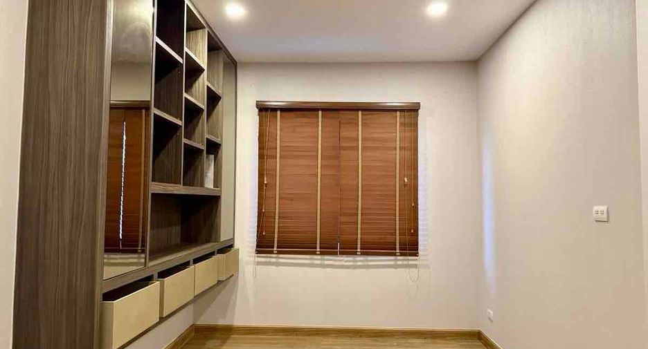 For rent 4 bedrooms house in Prawet, Bangkok