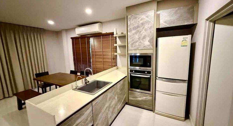 For rent 4 bedrooms house in Prawet, Bangkok