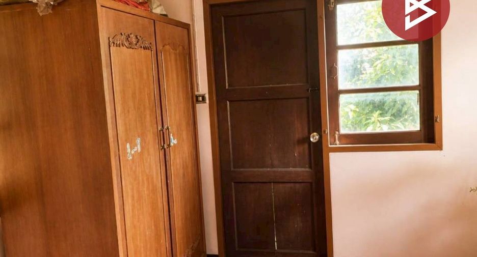 For sale 3 bedrooms house in Taling Chan, Bangkok