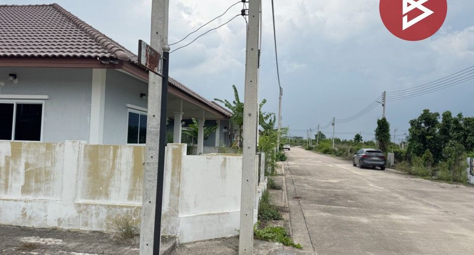 Casa en venta de 3 habitaciones en Phanom Sarakham, Chachoengsao