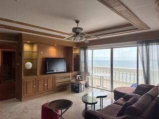 For rent 3 bedrooms condo in Bang Lamung, Chonburi