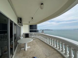 For rent 3 bedrooms condo in Bang Lamung, Chonburi