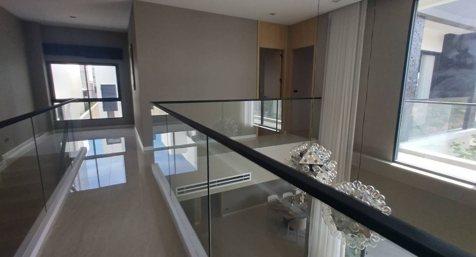 For sale 4 bedrooms villa in South Pattaya, Pattaya