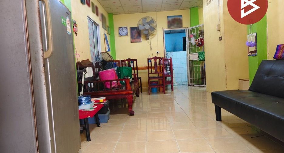 Reihenhaus zum Kauf mit 3 Zimmer in Phutthamonthon, Nakhon Pathom