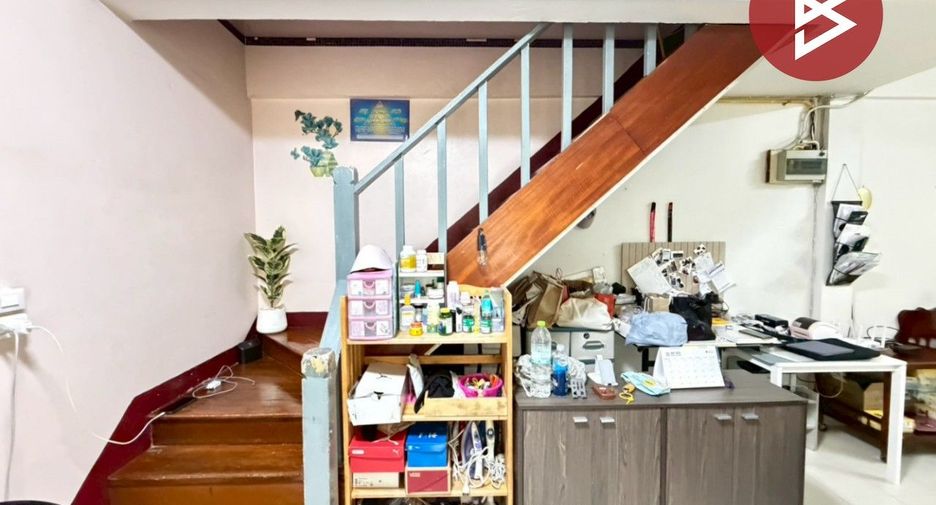 For sale 4 bedrooms townhouse in Min Buri, Bangkok