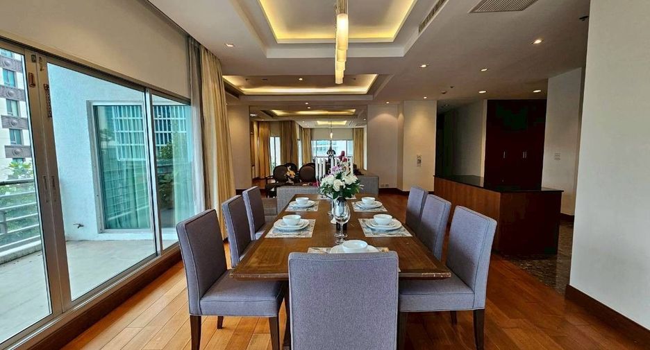 For rent 3 bedrooms apartment in Pathum Wan, Bangkok