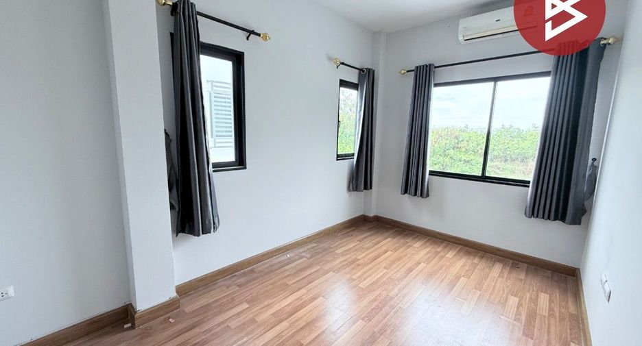 出售 3 卧室 联排别墅 在 Mueang Chon Buri, Chon Buri