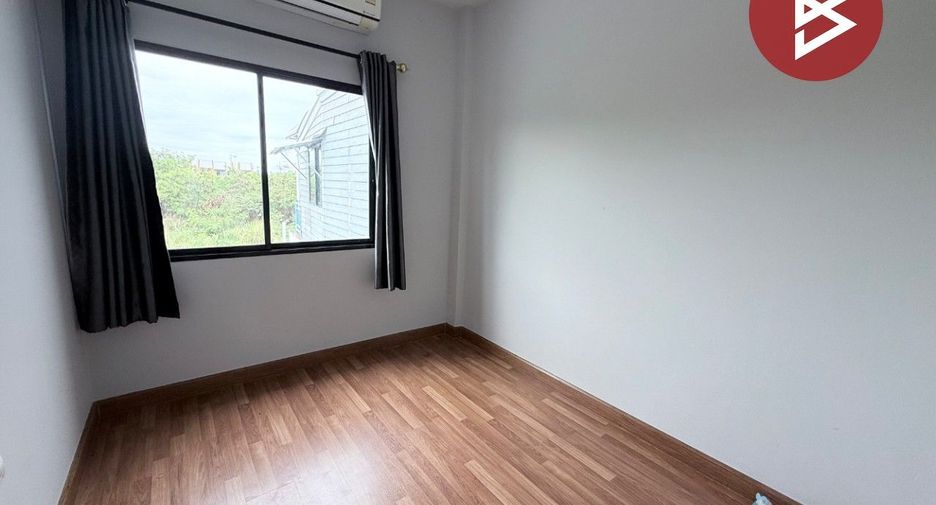 出售 3 卧室 联排别墅 在 Mueang Chon Buri, Chon Buri