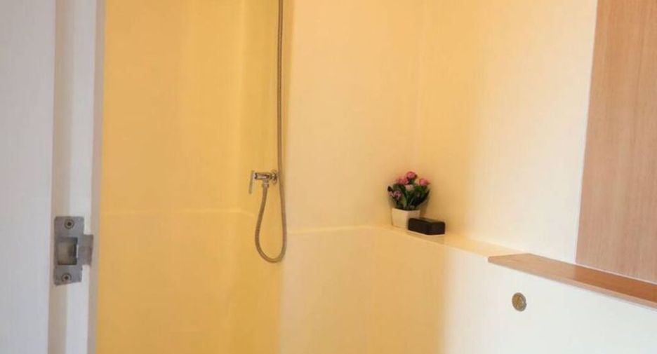 For sale 1 bed condo in Thon Buri, Bangkok