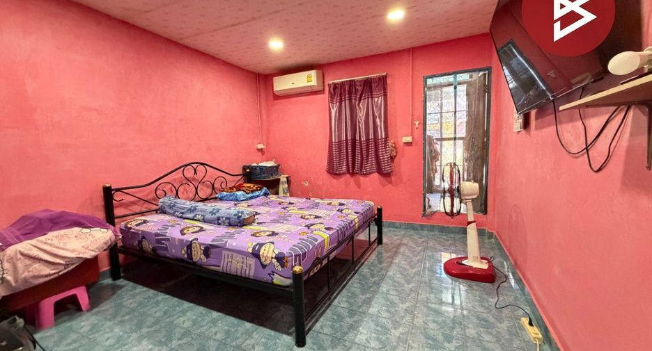 Reihenhaus zum Kauf mit 4 Zimmer in Thung Khru, Bangkok
