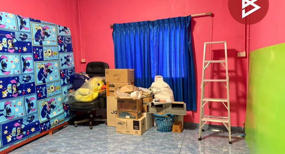 Reihenhaus zum Kauf mit 4 Zimmer in Thung Khru, Bangkok