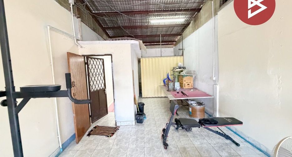 Reihenhaus zum Kauf mit 4 Zimmer in Thung Khru, Bangkok