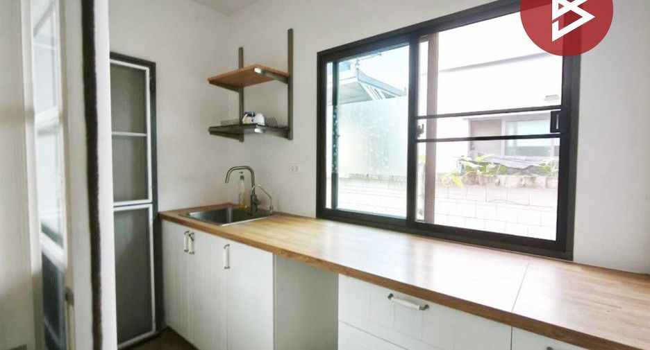 Haus zum Kauf mit 3 Zimmer in Mueang Pathum Thani, Pathum Thani