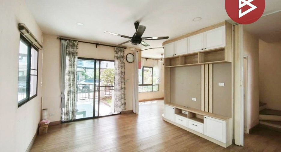 Haus zum Kauf mit 3 Zimmer in Mueang Pathum Thani, Pathum Thani