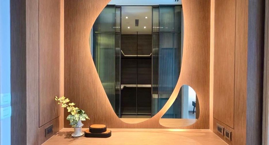 For sale 1 bed condo in Pathum Wan, Bangkok