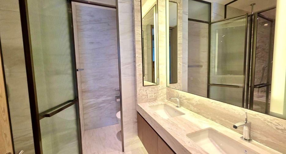 For sale 1 bed condo in Pathum Wan, Bangkok
