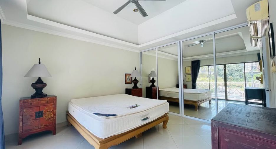 À louer 3 chambres villa à Bang Lamung, Chonburi