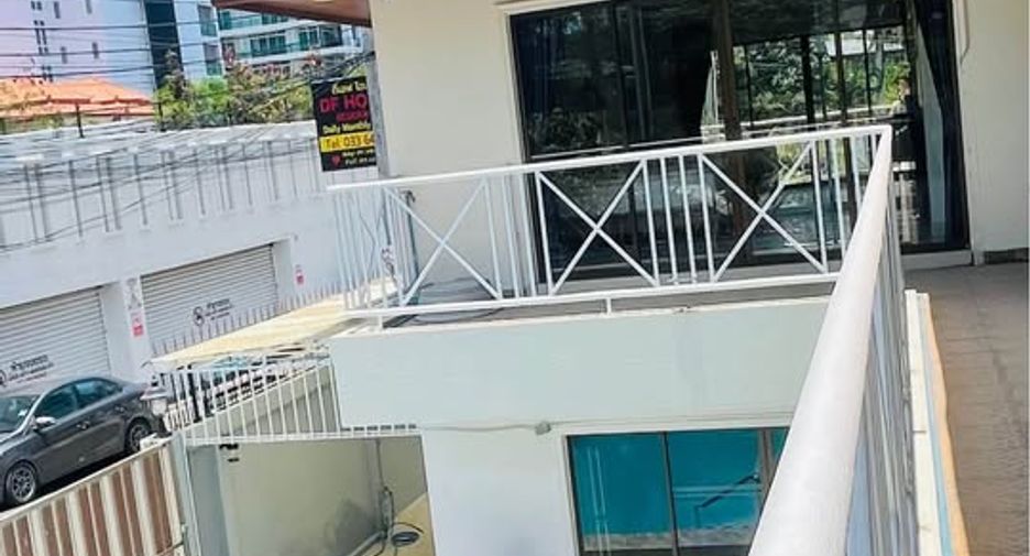 À louer 3 chambres villa à Bang Lamung, Chonburi
