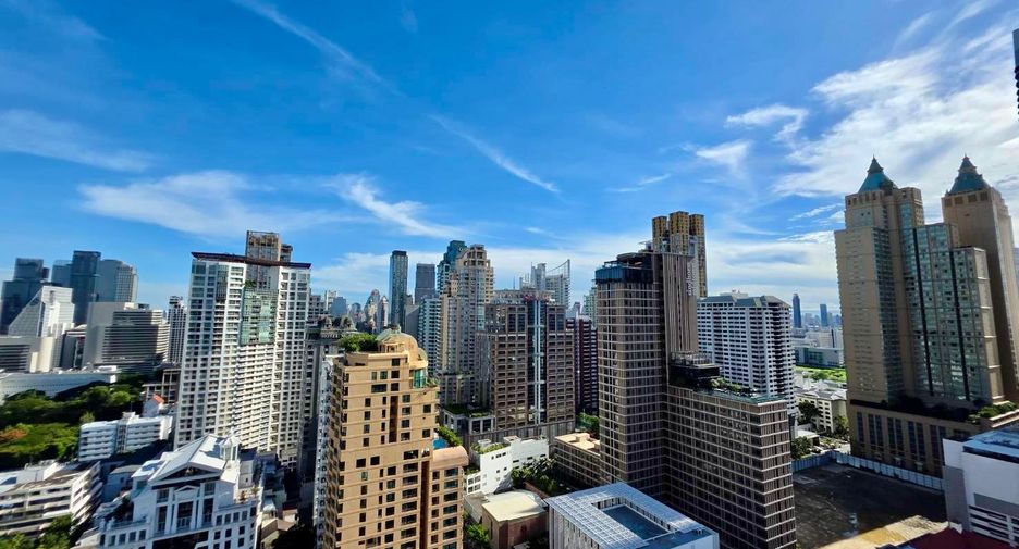 For sale 2 bedrooms condo in Pathum Wan, Bangkok