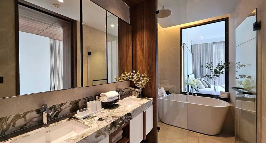 For sale 2 bedrooms condo in Sathon, Bangkok